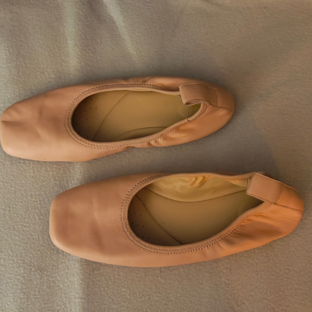 Ballet flats